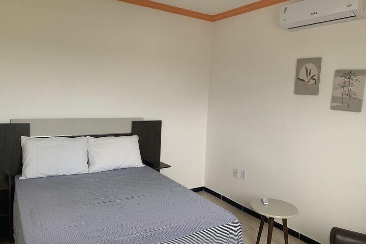 Room 2 of 9