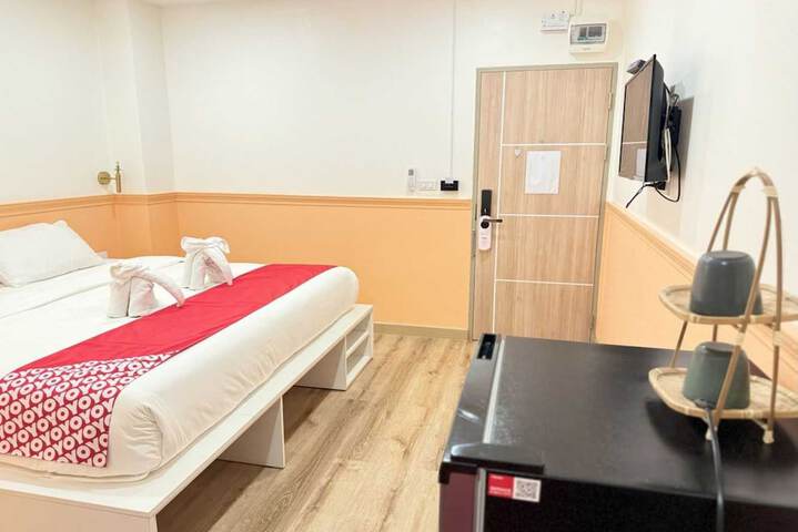 Room 14 of 43