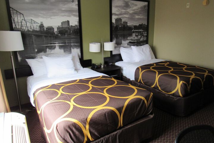 Double Accessible King Size Bed (10 of 22)
