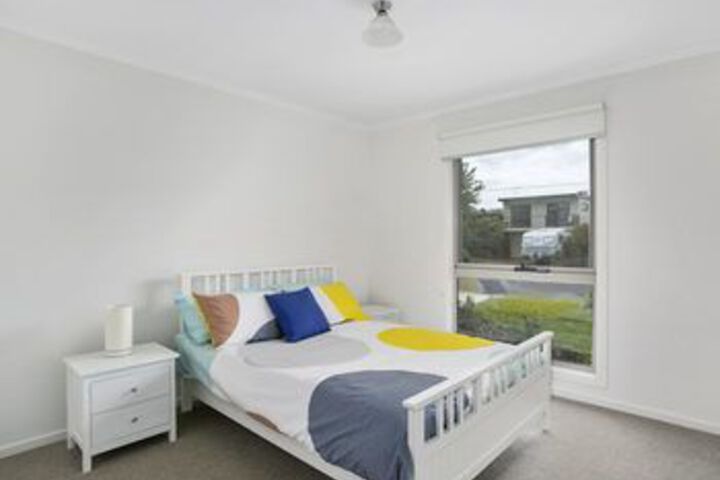 Room 3 of 12