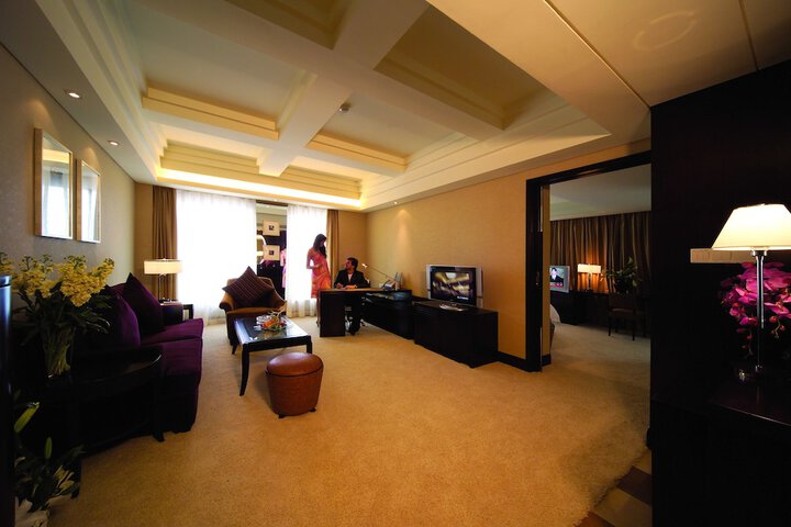 Room 14 of 40