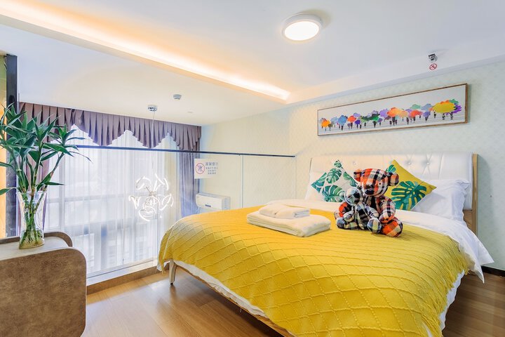 Room 42 of 97