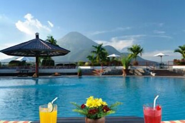 Pool Hotel