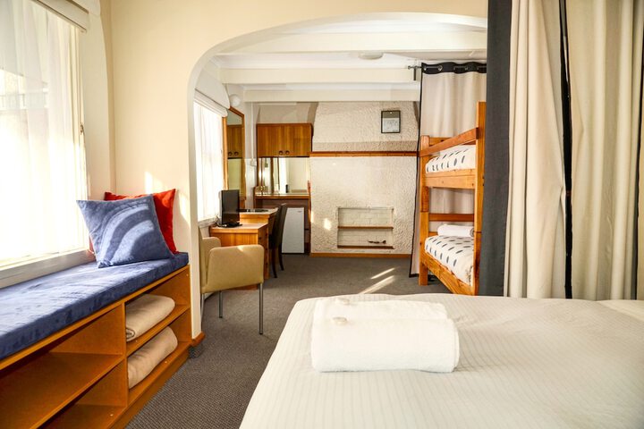 Room 7 of 37