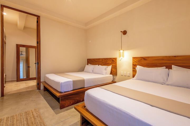 Room 16 of 70