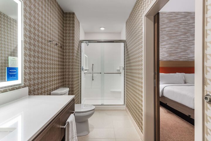 Bathroom shower