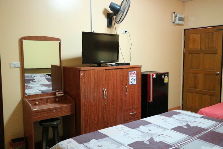 Room 27 of 96