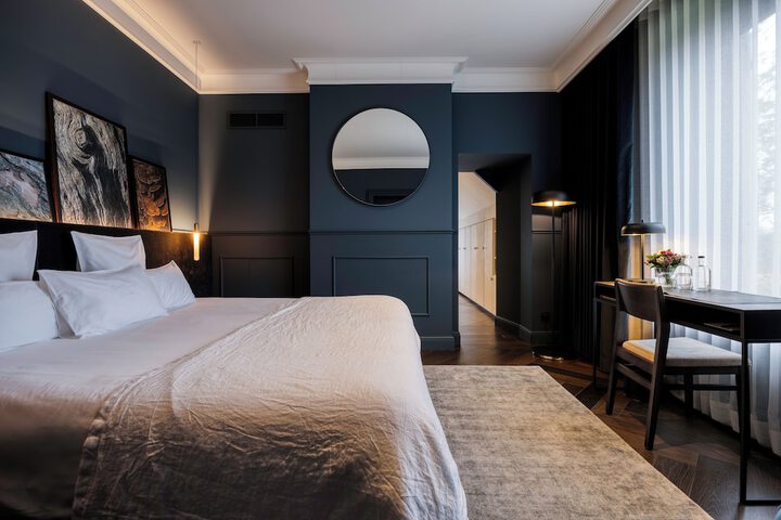 Room 18 of 36