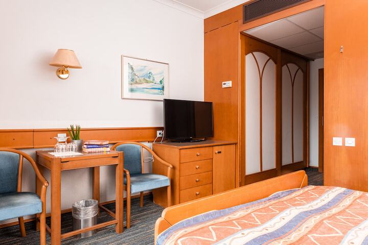 Room 20 of 81
