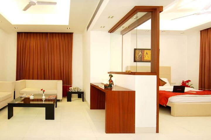 Room 6 of 51