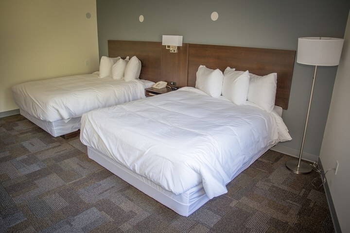 Room 5 of 20