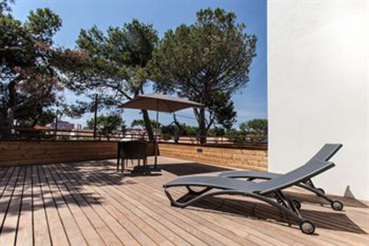 Sundeck 27 of 27