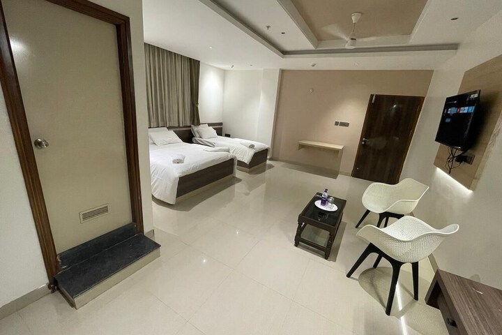 Room 14 of 23