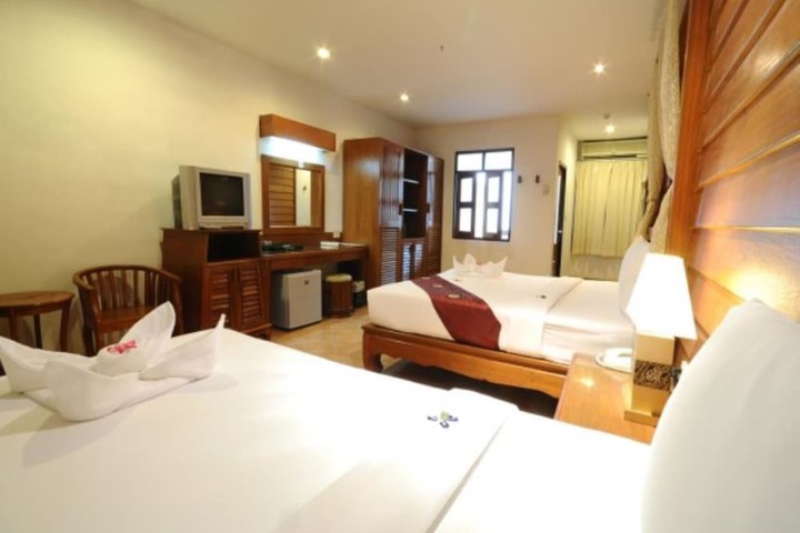 Room 9 of 46