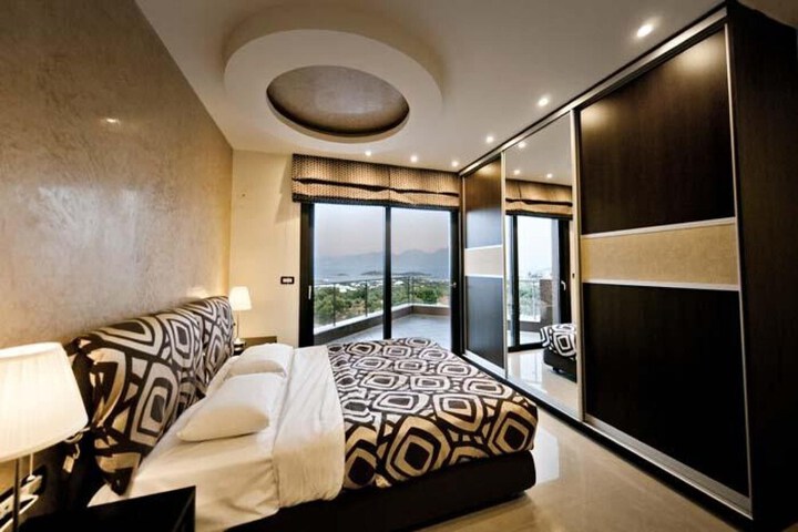 Room 46 of 85