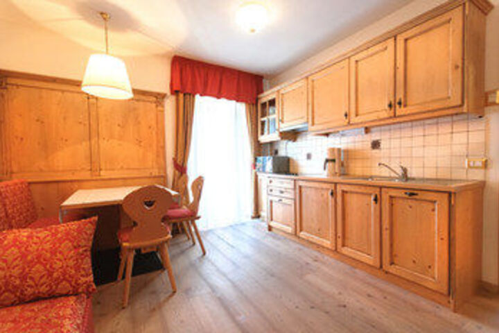 Room 9 of 20