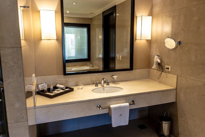 Clean Restrooms