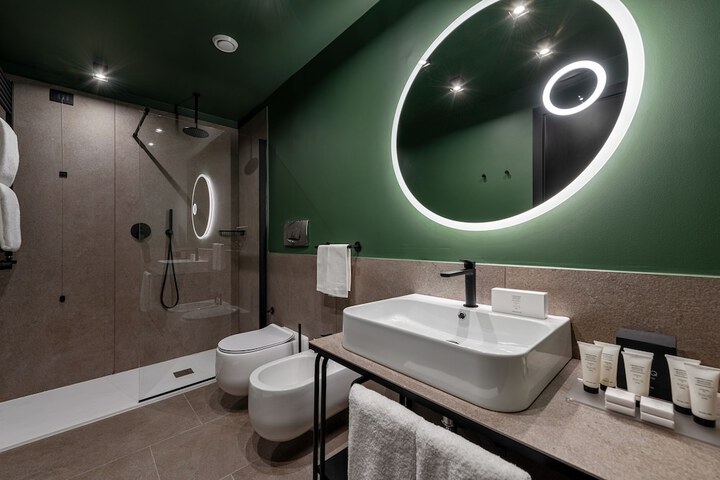 Bathroom Interior Photo