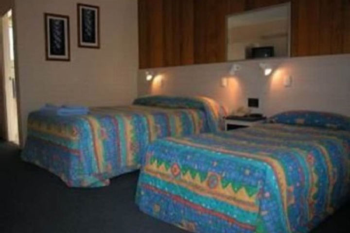 Room 70 of 144