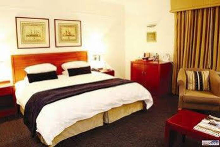 DELMON PLAZA SUITE