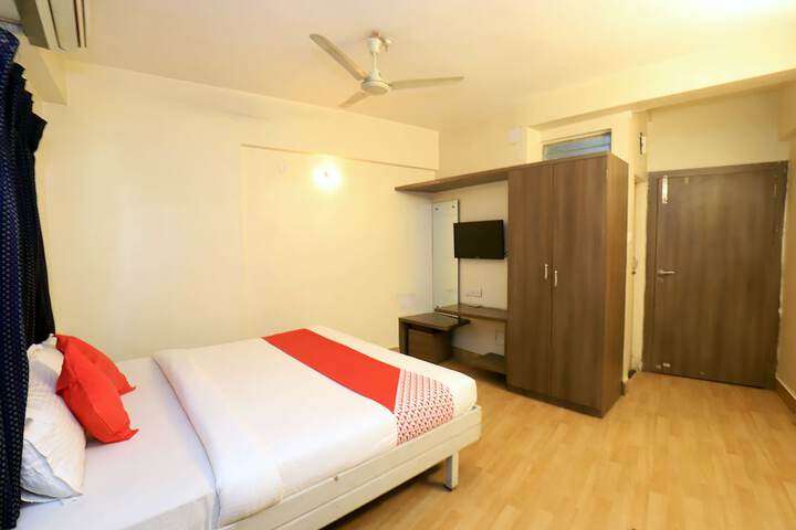 Room 7 of 19