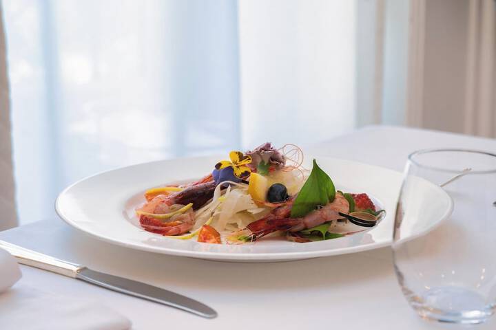 Dining 63 of 154