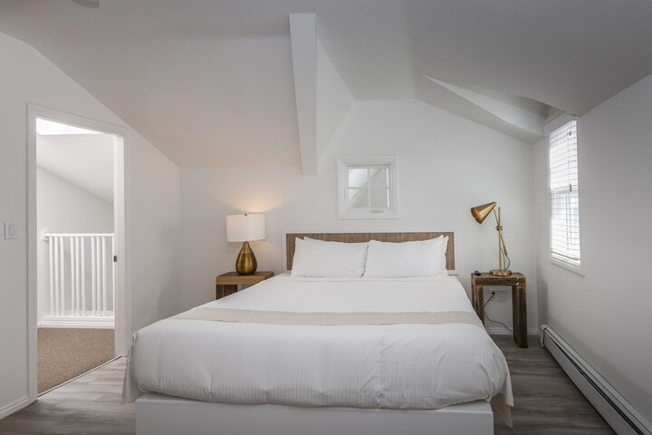 Room 10 of 75