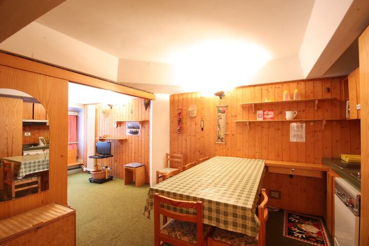 Room 19 of 74