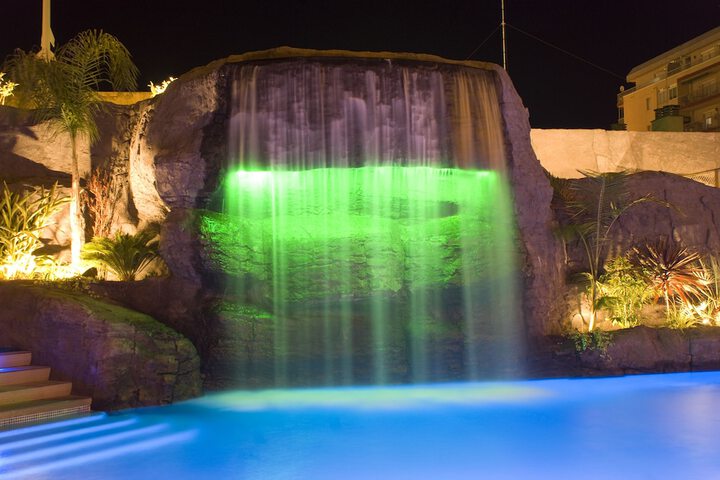 Pool 38 of 62