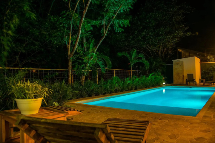 Pool 13 of 22