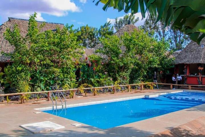 Pool 8 of 13