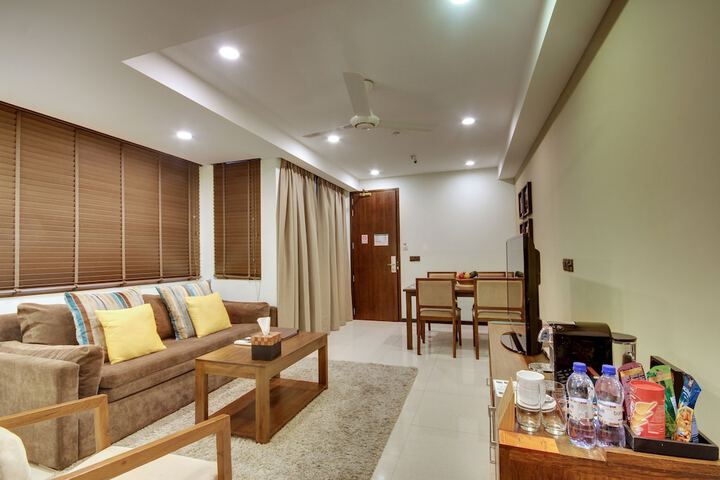 Room 29 of 77