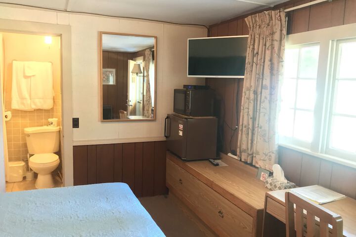 Room 21 of 61