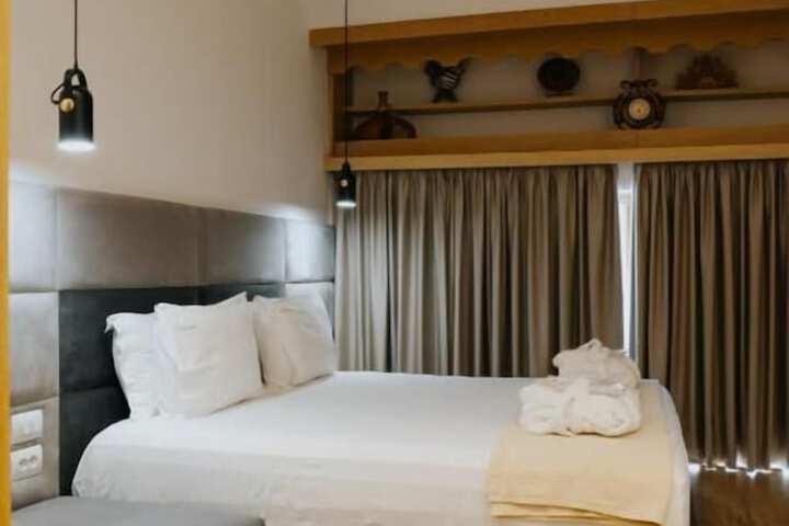 Room 44 of 69