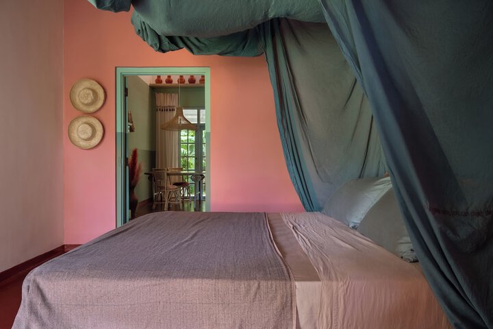 Room 21 of 47