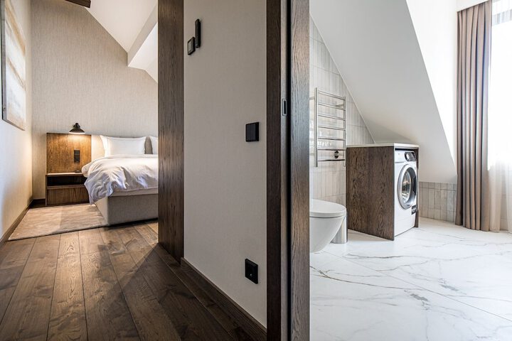 Room 56 of 158