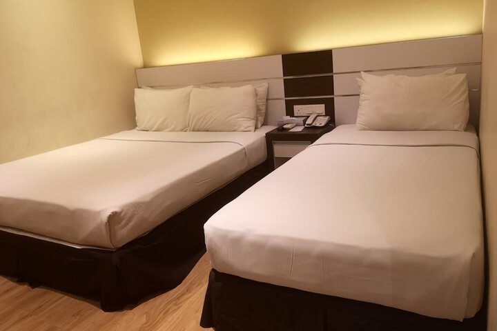 Room 19 of 40