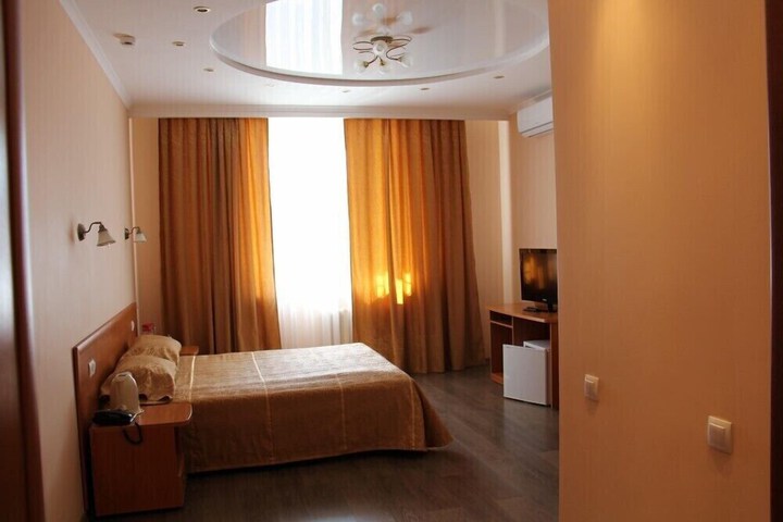 Room 43 of 64