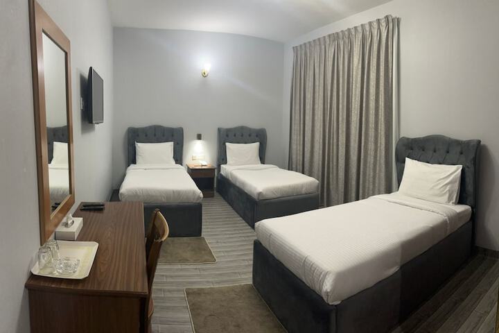 Room 4 of 22