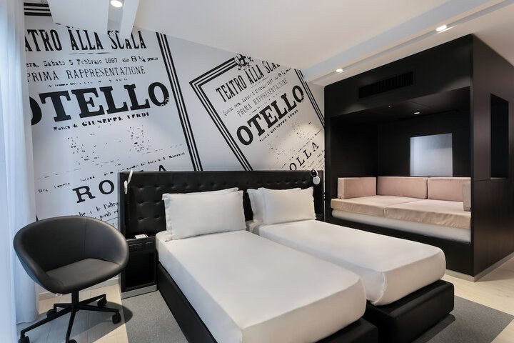 Room 25 of 127