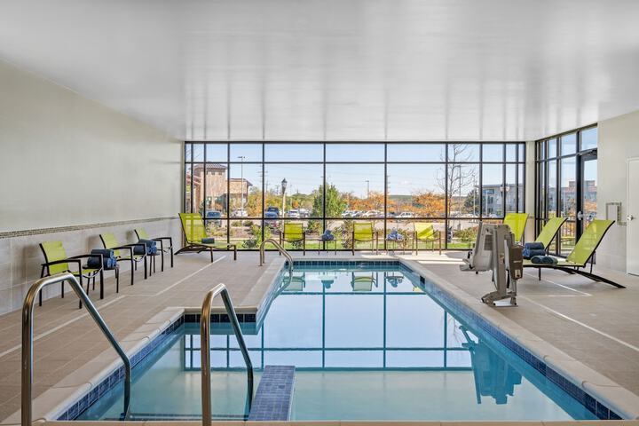 Pool image of Springhill Suites by Marriott Menomonee Falls