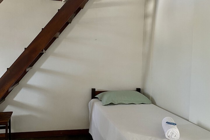 Room 19 of 76
