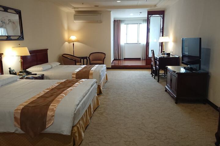Room 7 of 46