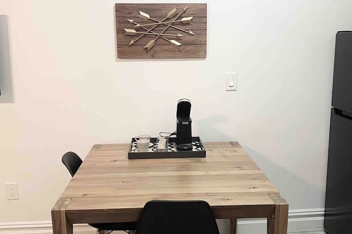 Room 8 of 17
