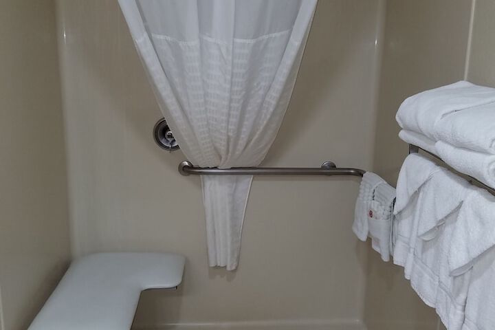 Standard Room, King or Two Doubles (6 of 11)