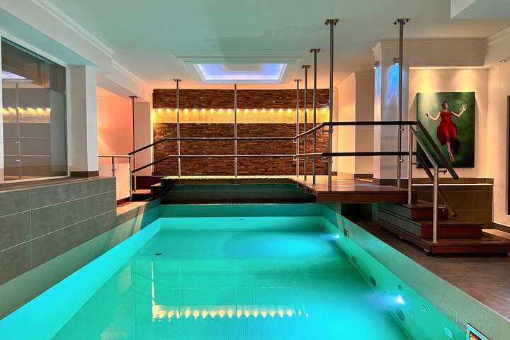 Pool 52 of 93