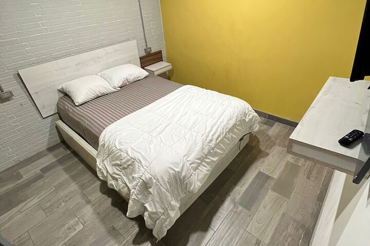 Room 43 of 158
