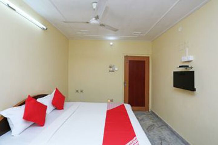 Room 5 of 21