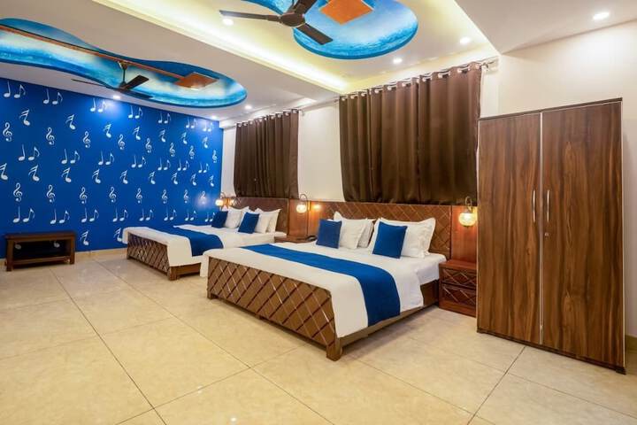 Room 7 of 21