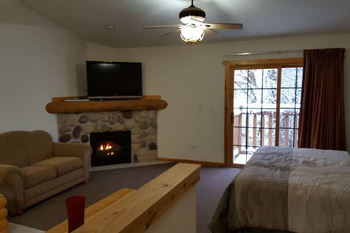 Room 4 of 37